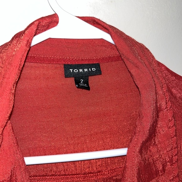 Torrid Button Front Relaxed Fit Tunic - Picture 5 of 6